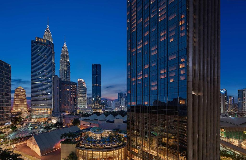 Grand Hyatt Kuala Lumpur: Your Ultimate Guide to a Luxury Muslim-Friendly Stay