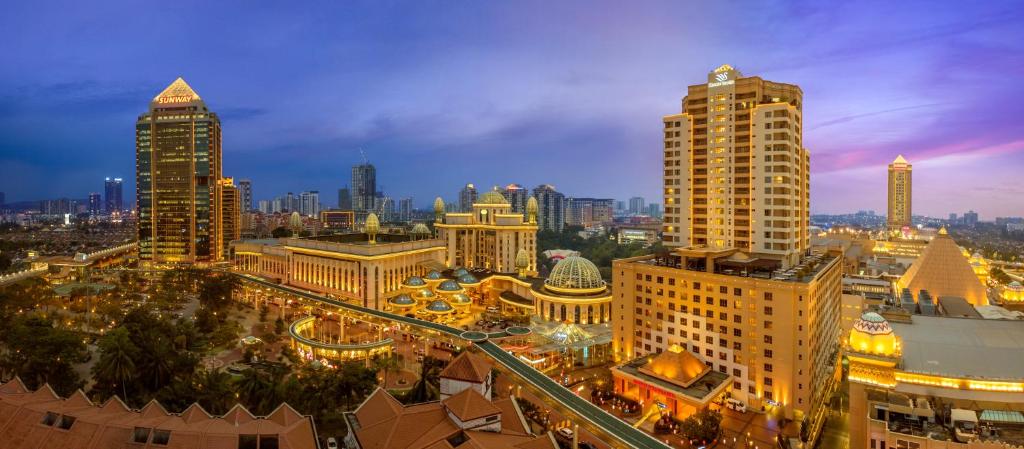 Sunway Resort Hotel: Your Ultimate Guide to a Muslim-Friendly Stay in Selangor